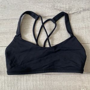 Lululemon free to be sports bra